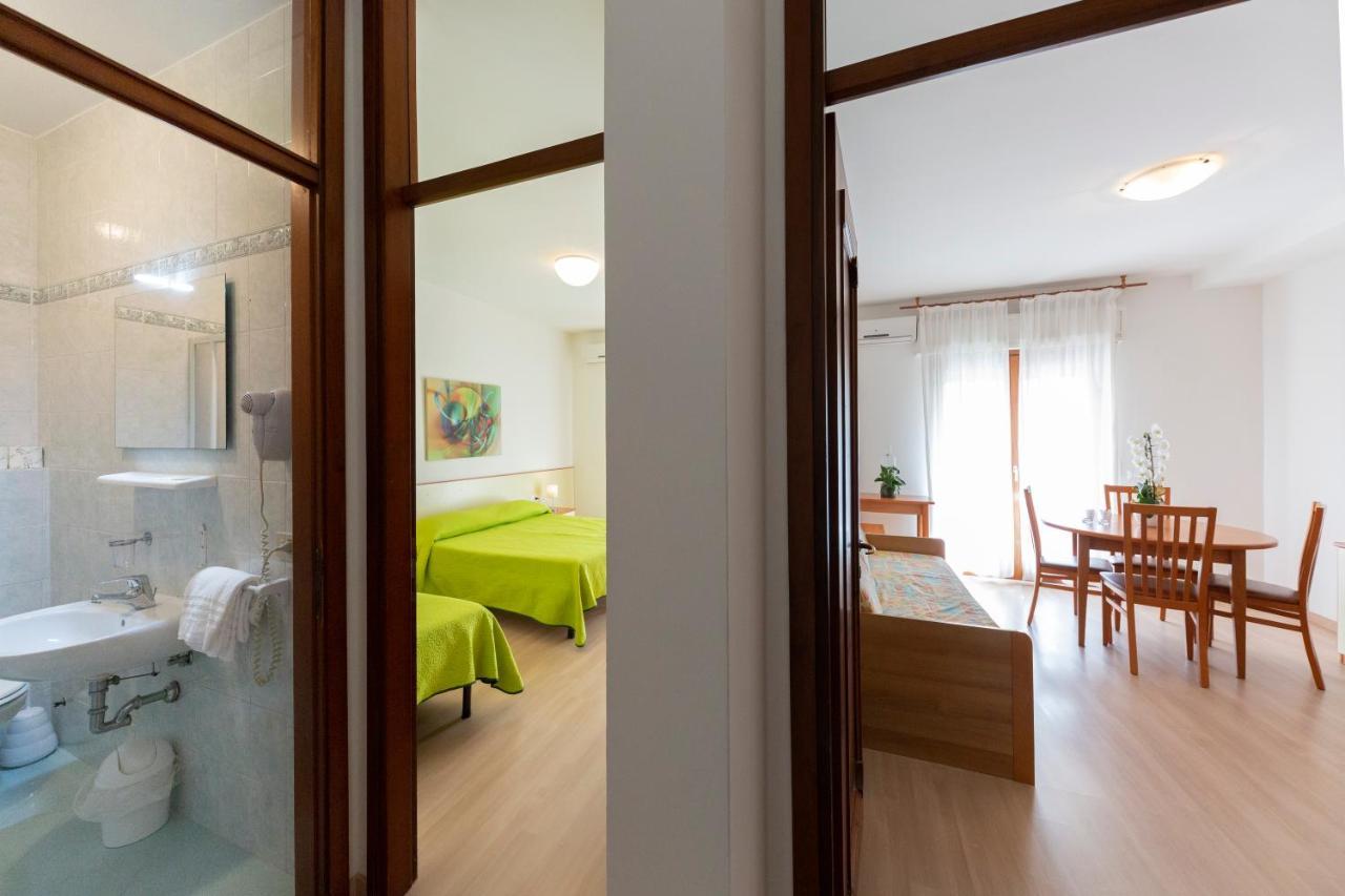 Holiday Appartamenti Grado Exterior foto